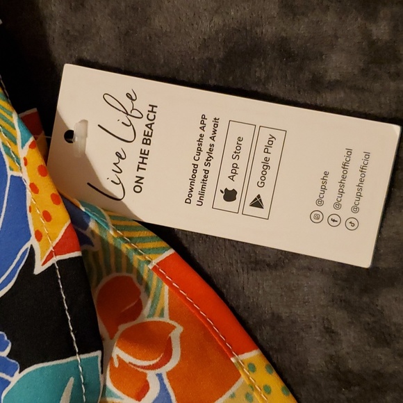 NWT Cupshe tropical romper - Picture 6 of 8
